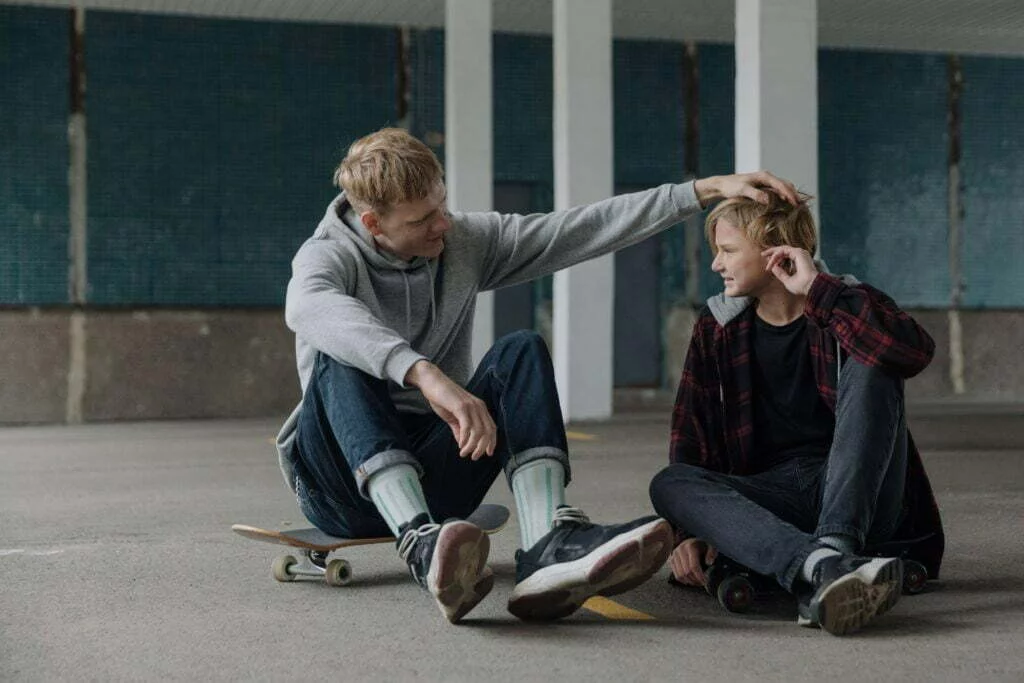 adult brothers skateborad